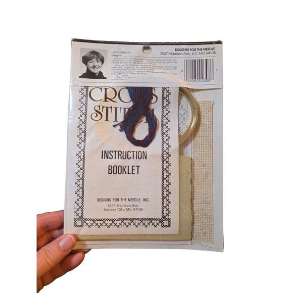 NEW 1980s Designs For The Needle Friendship 308 Counted Cross Stitch Kit 16129 - Picture 2 of 2